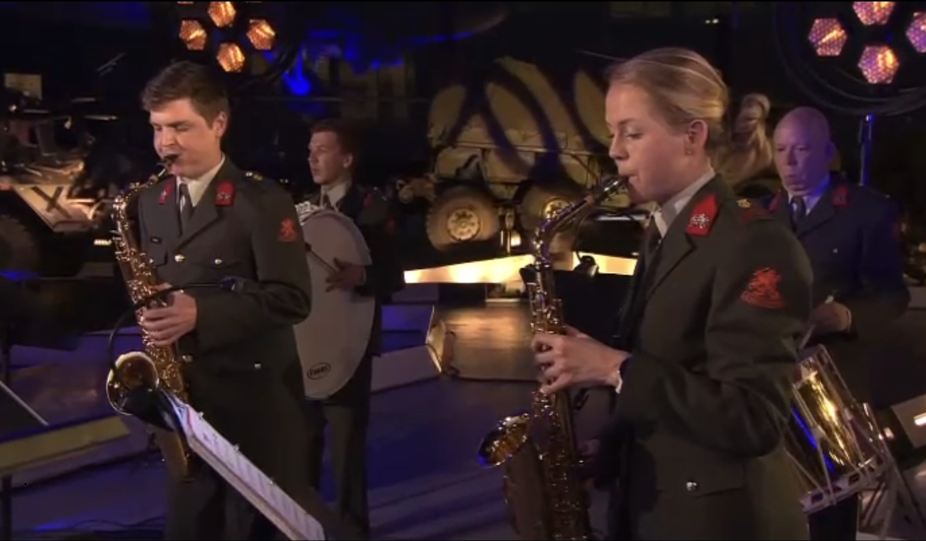 Saxofoonensemble en TKL bij Nacht van de Militaire Muziek 2021